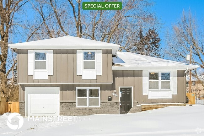 Building Photo - 9306 Fairwood Dr