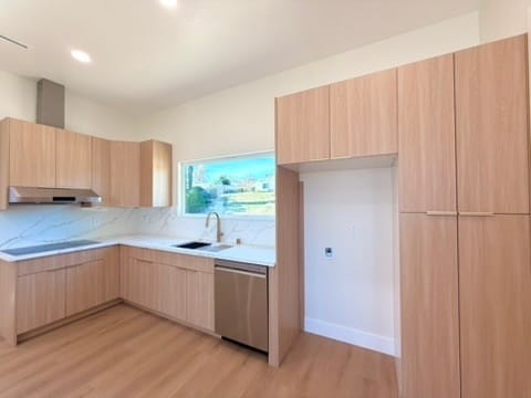 Foto del edificio - 27445 Cherry Creek Dr