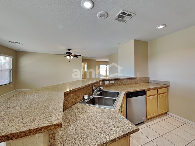 Building Photo - 10246 Massachusetts Ln