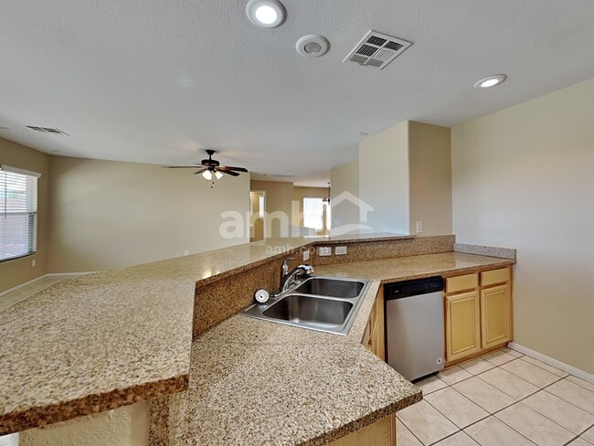 Foto del edificio - 10246 Massachusetts Ln