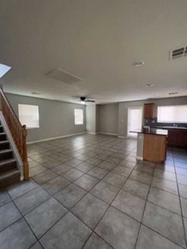 Building Photo - 4 br, 2.5 bath House - 6482 Holyrod Park C...