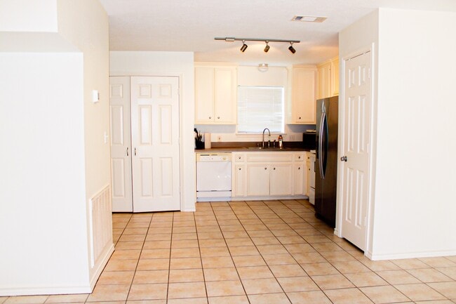 Foto del edificio - 2118 Avenue M