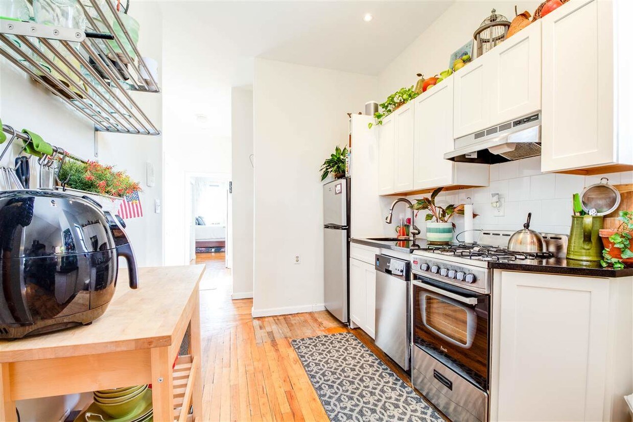 Foto principal - 316 Palisade Ave