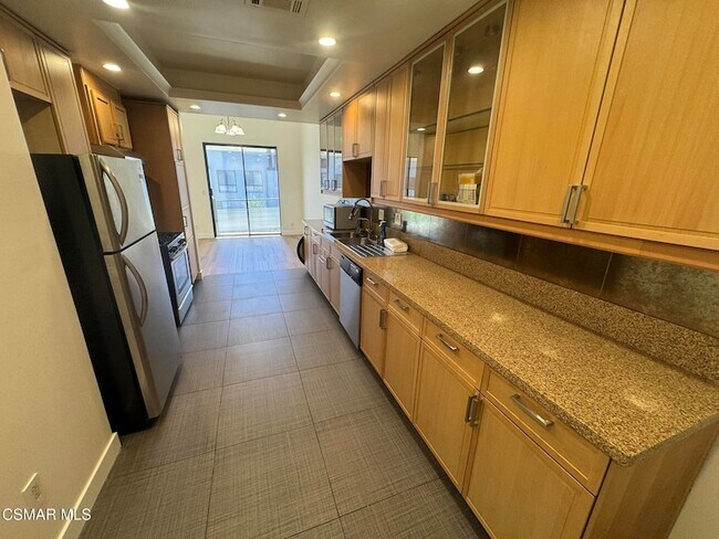 Foto del edificio - 13331 Moorpark St