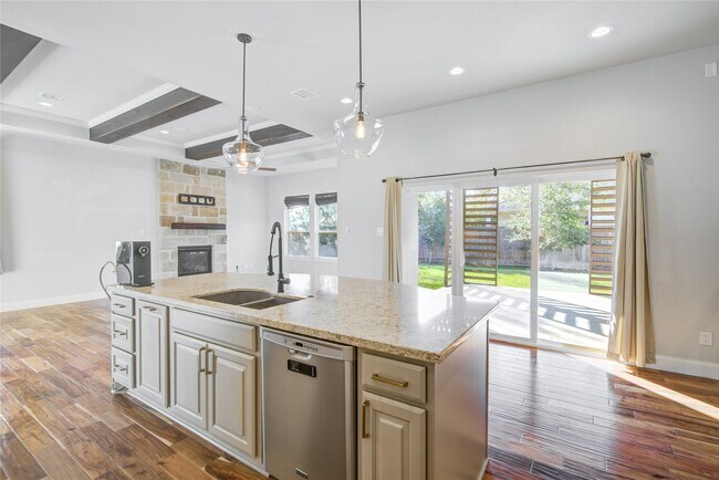 Foto del edificio - 135 Bella Luce