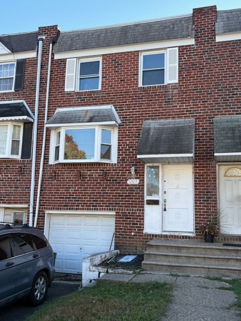 Foto principal - 12125 Sweet Briar Rd