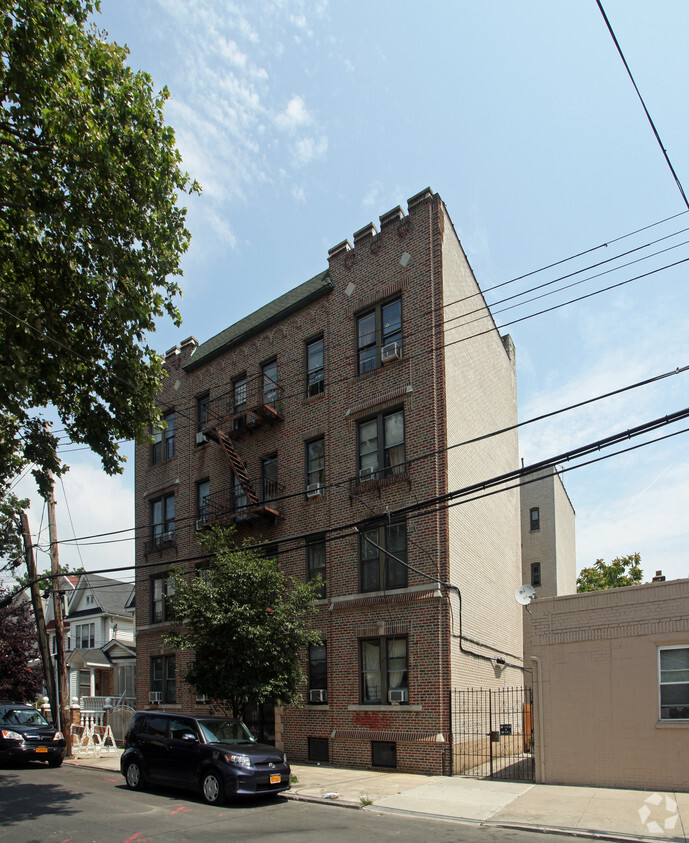 Primary Photo - 90-75 179th St