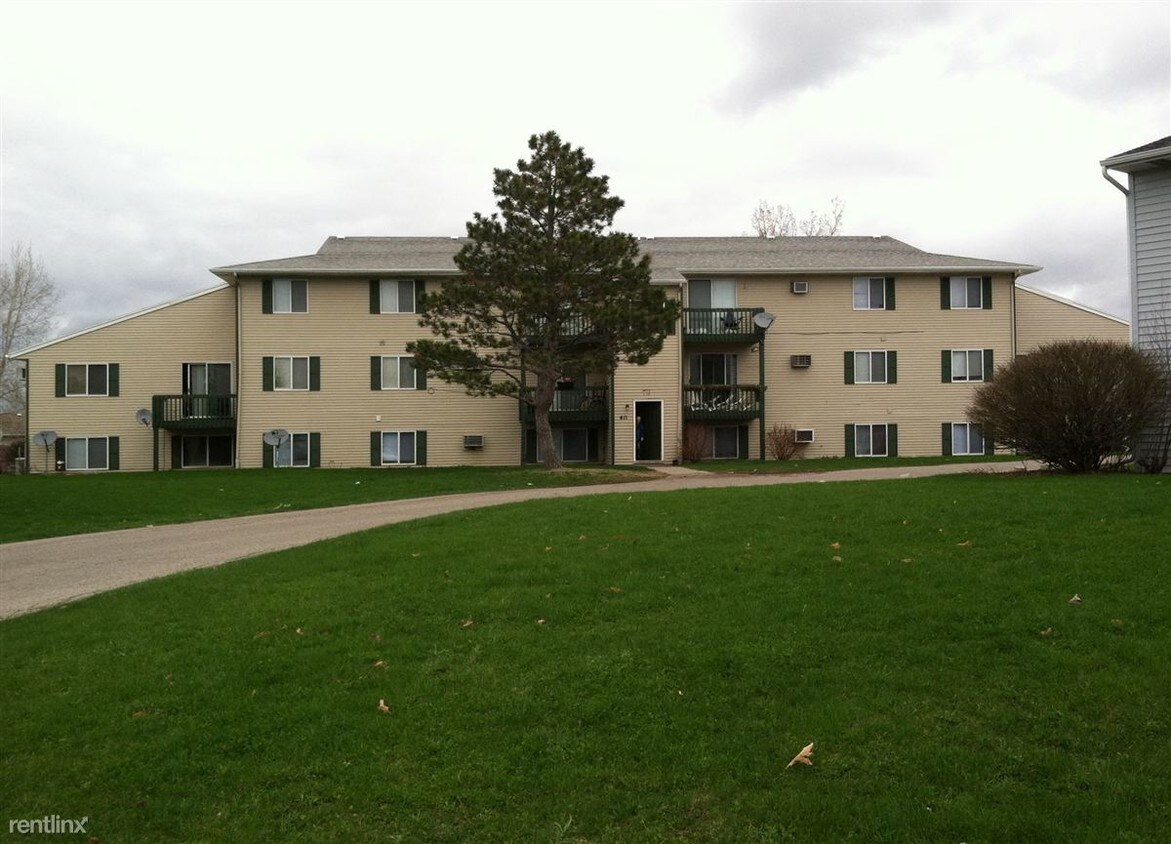 Primary Photo - 411 Stratford Way
