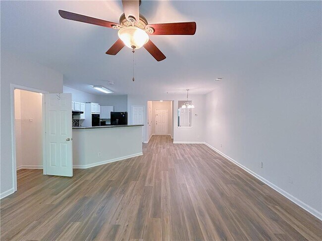 Foto del edificio - 3459 Dianthus Ln NW
