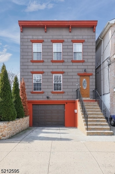 Building Photo - 131 Armstrong Ave