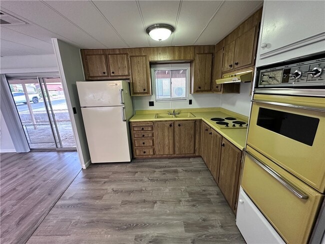 Building Photo - 1203 Pso Del Mar
