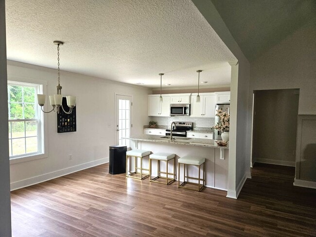 Building Photo - 107 Enclave Ct