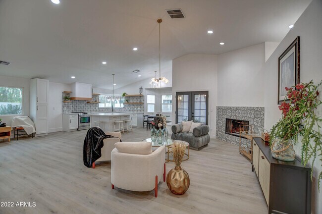 Foto del edificio - 6017 E Beck Ln