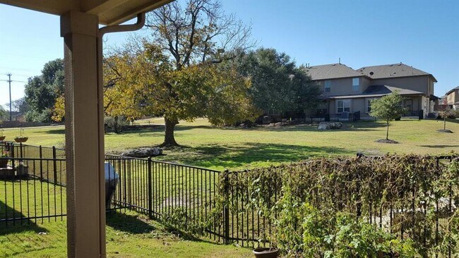 Foto del edificio - 14001 Avery Ranch Blvd