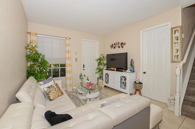 Foto del edificio - 9949 E Villa Cir