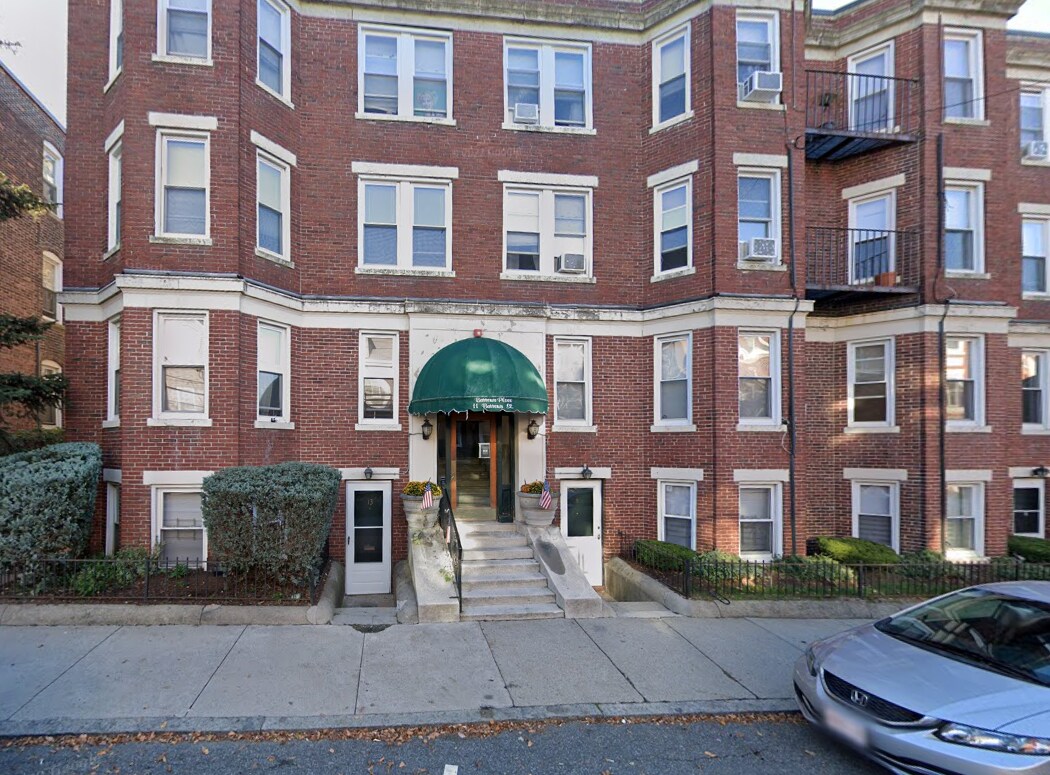 Primary Photo - 5 Barrows St