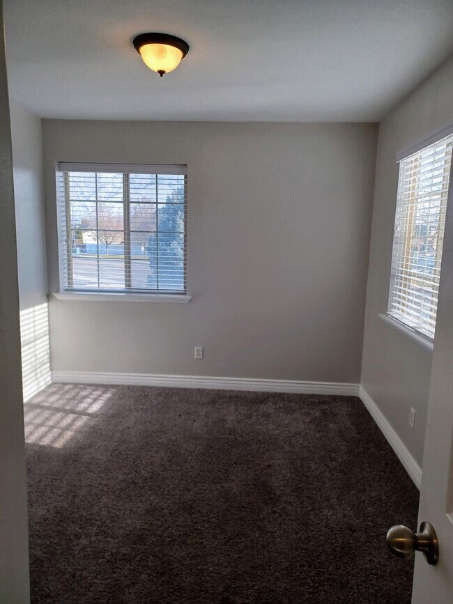 Building Photo - 1765 W 1200 N