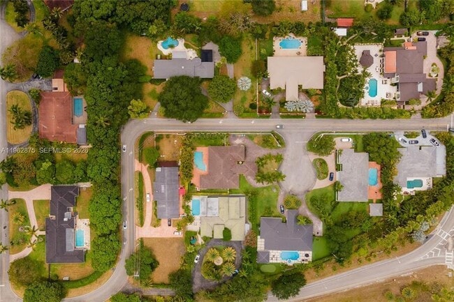 Foto del edificio - 7300 SW 77th Ave