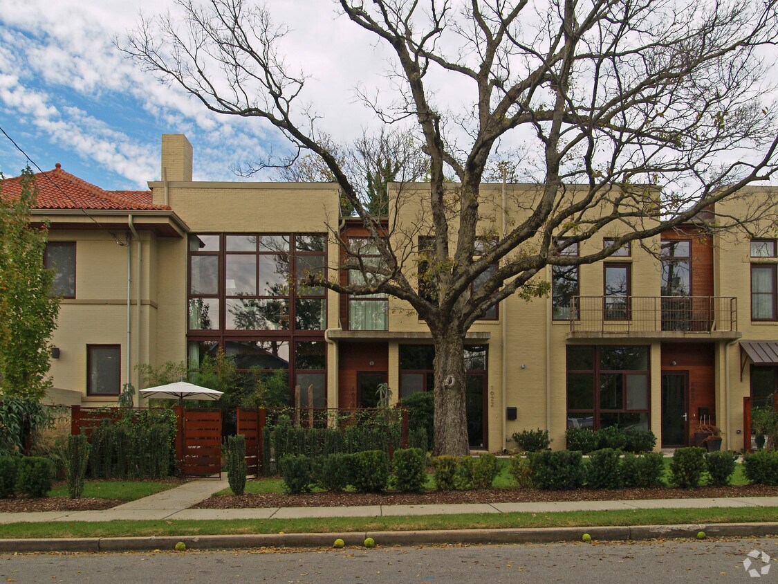 Building Photo - 1622 Linden Ave