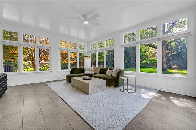 Foto del edificio - 1211 Willow Ln