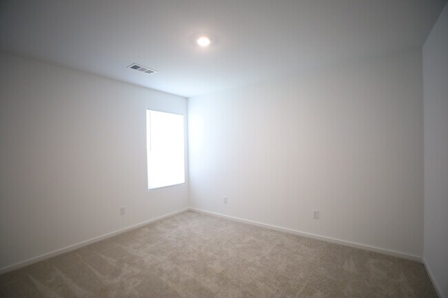 Foto del edificio - 5400 Orchard Pass
