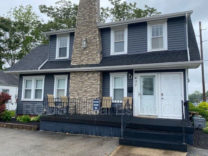 Foto principal - 1-437-432 W Harding Rd