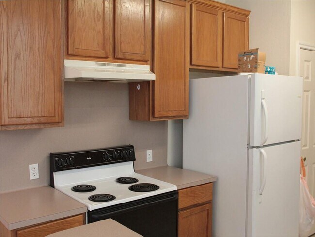 Building Photo - 8010 Willet Trail