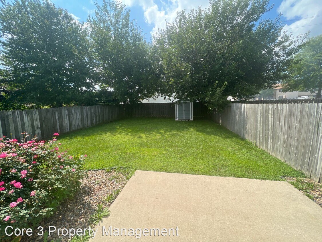 Primary Photo - 2 br, 2 bath House - 6327 Brent Dr