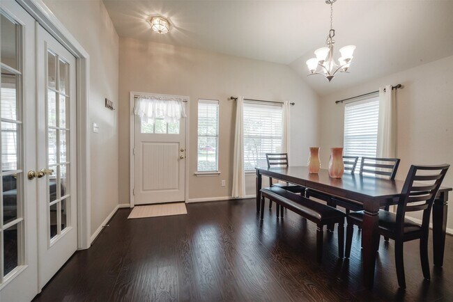 Foto del edificio - 19423 Wildwood Dale Ln