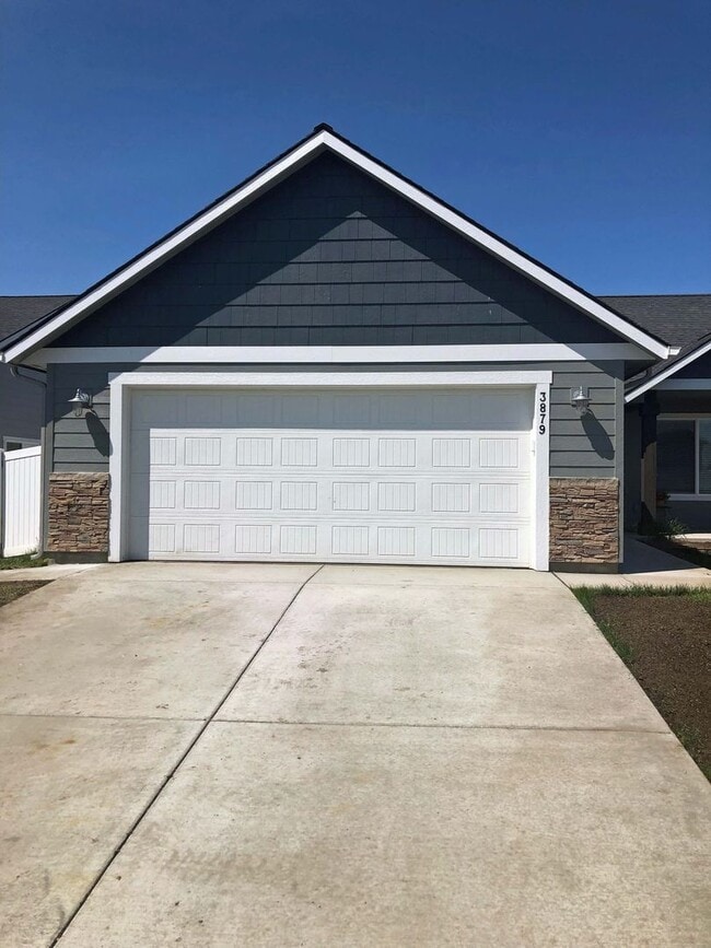 Building Photo - 3879 N Abel Ln