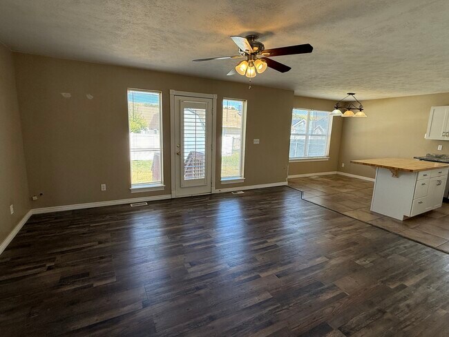 Building Photo - 4091 S 1100 W