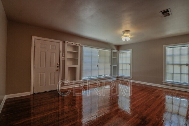 Foto del edificio - 2406 30th St