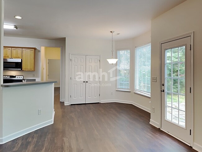 Building Photo - 12102 Hampton Place Dr