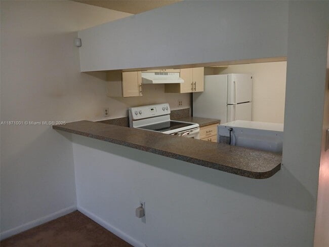 Building Photo - 9937 Nob Hill Ct