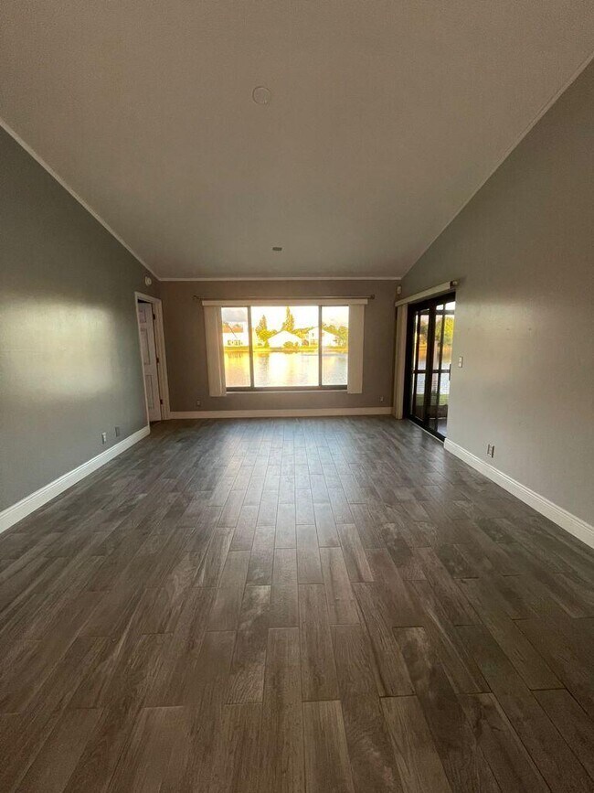 Building Photo - 5089 Willow Pond Rd W