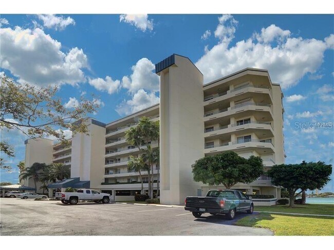 Foto del edificio - 7984 Sailboat Key Blvd S