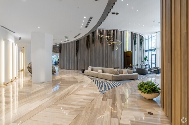 Lobby Photo - Park Grove