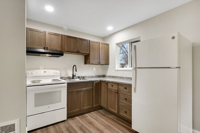 Foto del edificio - 10501 Millers Ln