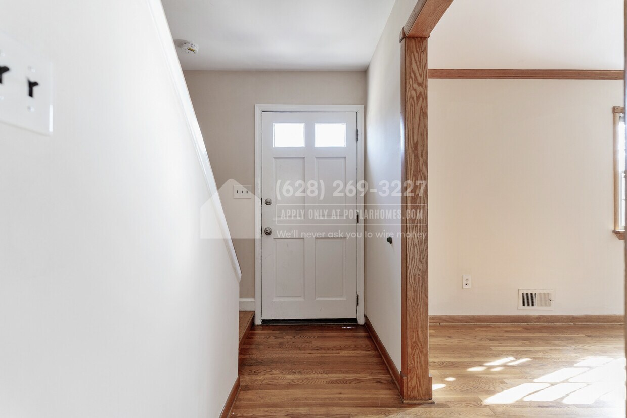 Foto principal - 8610 35th Ave
