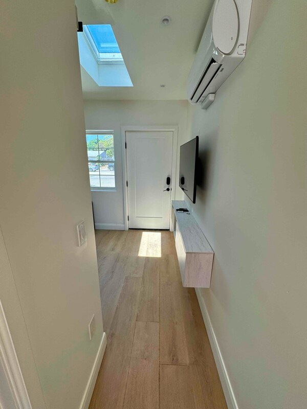 Building Photo - 4079 Clairemont Dr