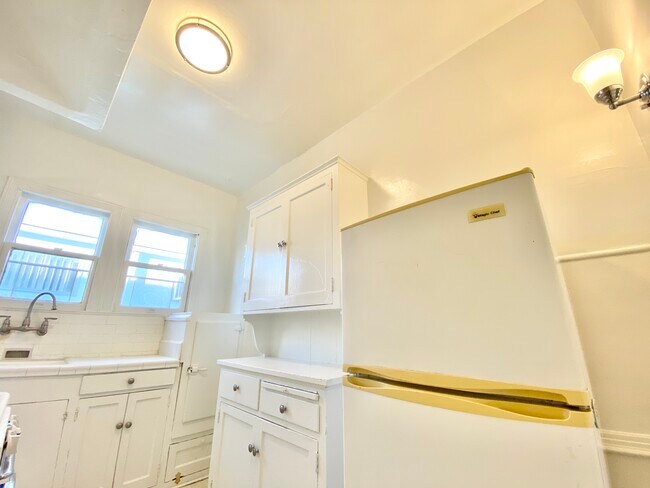 Foto del edificio - 1740 N Gramercy Pl
