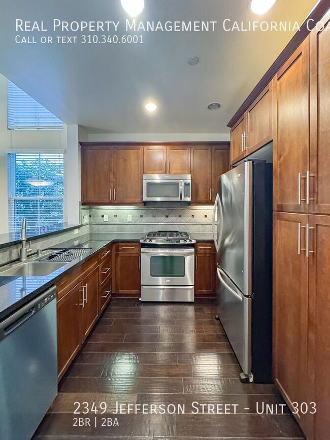 Foto del edificio - 2349 Jefferson St