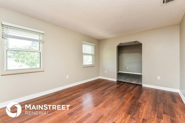 Foto del edificio - 507 67th Ave Dr W