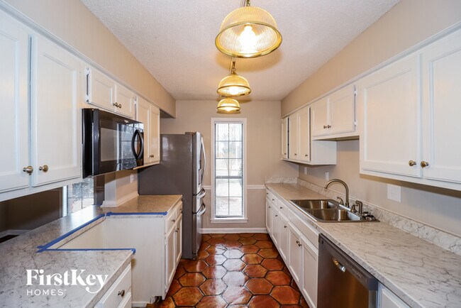 Building Photo - 3862 Oak Forest Drive