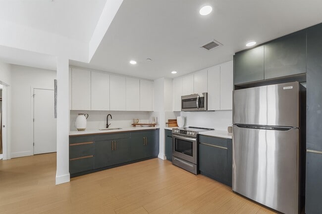 Photo - The Laureate Apartments