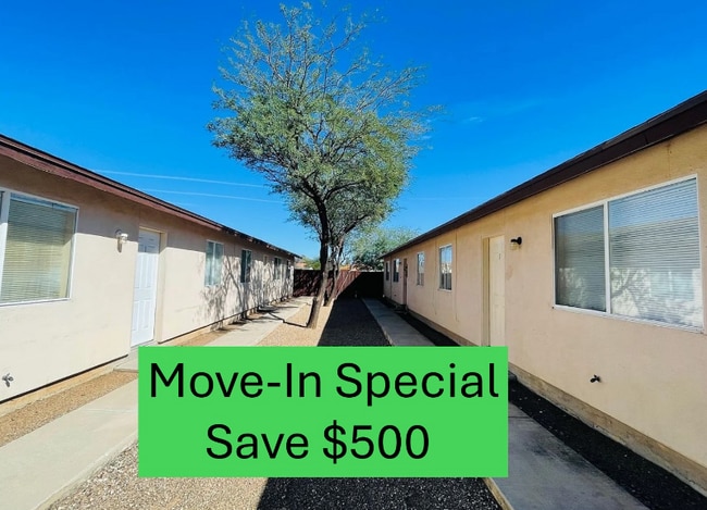 Building Photo - 1188 N Riverview Blvd