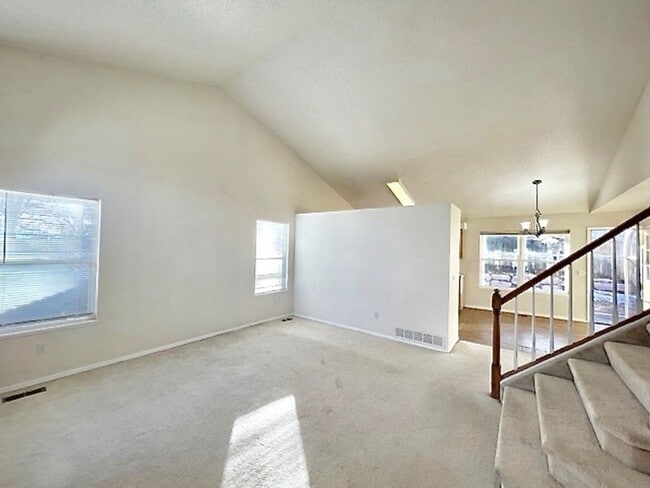 Building Photo - Spacious 4 Bed/3/5 Bath 2 Story w Finished Basement in Fairfax at Briargate