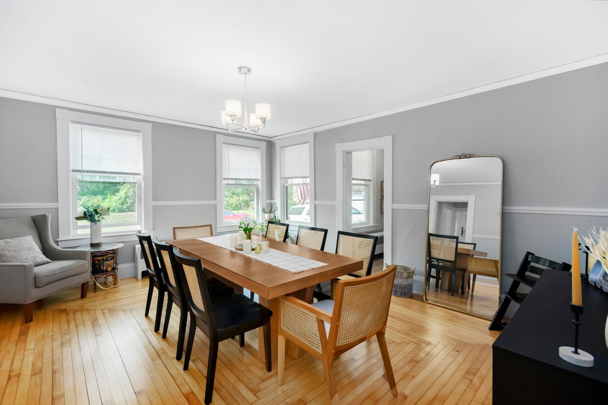 Foto principal - 71 New Boston Rd