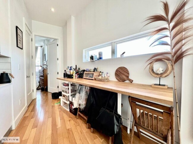 Building Photo - 3 bedroom in Brooklyn NY 11222