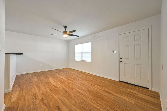 Foto del edificio - 3732 NW 26th St